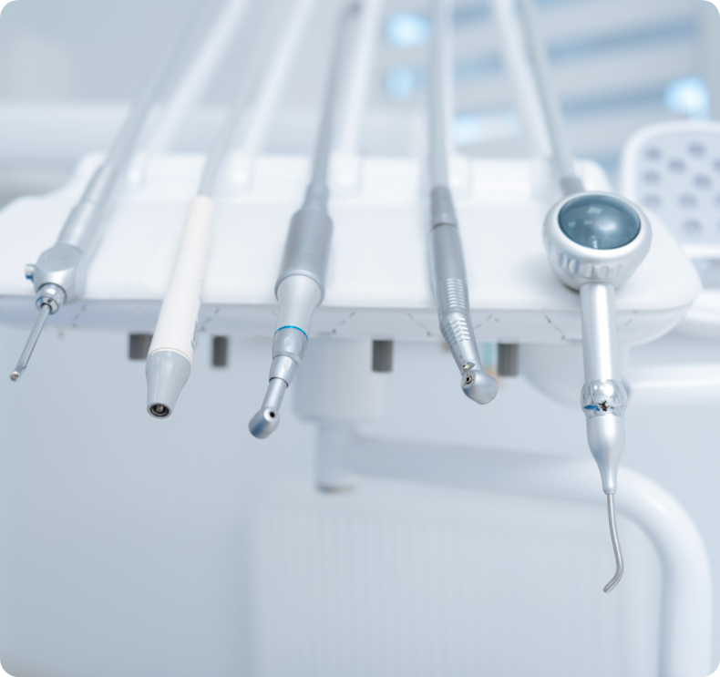 矯正をはじめ歯周病、審美、インプラントなどトータル診療が可能